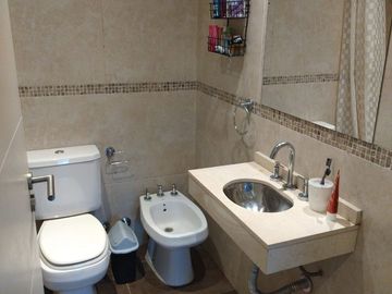 VENTA MODERNO y EXCELENTE 2 AMB- EDIF. CATEGORIA