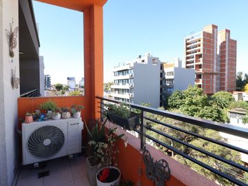 3 Amb. V. Bosch c/coch. y balcón LUZ Apto Crédito