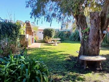 VENTA CASA 3 AMB + DPTO 2 AMB Y PARQUE, FARO NORTE