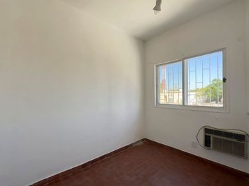 VENTA PH 6AMB MUY LUMINOSO BALCÓN TERRAZA QUINCHO
