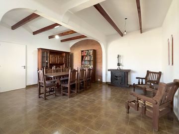 VENTA PH 6AMB MUY LUMINOSO BALCÓN TERRAZA QUINCHO