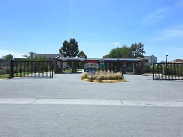 VENTA CASA 5 AMBIENTES PILAR BARRIO SANTO TOMAS