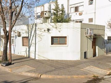 VENTA PH  3 AMBIENTES AL FRENTE MARTINEZ. PERMUTA
