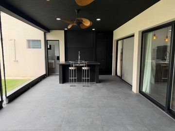 Venta Casa 4 ambientes al lago Country Santa Rita