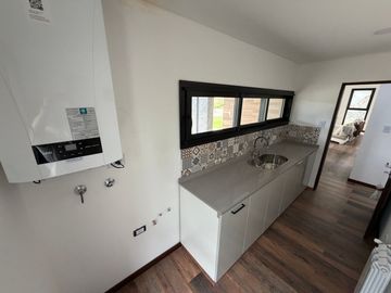 Venta Casa 4 ambientes al lago Country Santa Rita