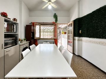 VENTA DE CASA Y DEPTO DE 2 DORMITORIOS EN BELGRANO