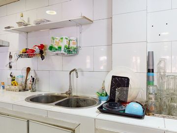 VENTA LOCAL GALPON DEPOSITO SOLANO CENTRO 1152 M2