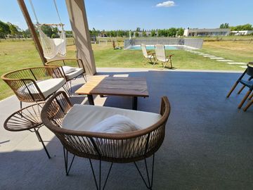 Casa 4 ambientes en Venta Campos de Roca II