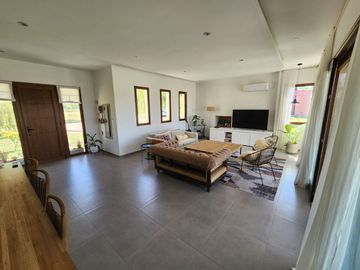Casa 4 ambientes en Venta Campos de Roca II