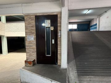VENTA DEPTO 4 AMBIENTES CON COCHERA EN AVELLANEDA