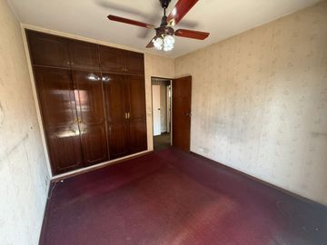 VENTA DEPTO 4 AMBIENTES CON COCHERA EN AVELLANEDA