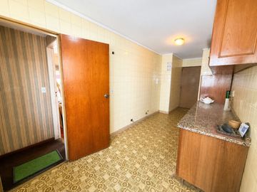 VENTA DEPTO 4 AMBIENTES CON COCHERA EN AVELLANEDA