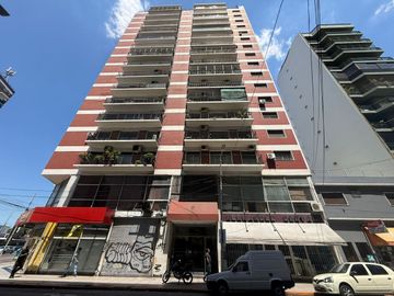 VENTA DEPTO 4 AMBIENTES CON COCHERA EN AVELLANEDA