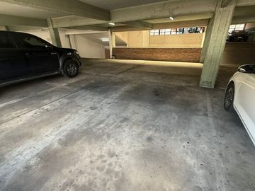 VENTA DEPTO 4 AMBIENTES CON COCHERA EN AVELLANEDA