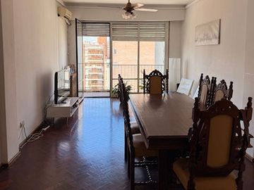 VENTA DPTO 2 DORMIT. FRENTE PLAZA CON COCHERA