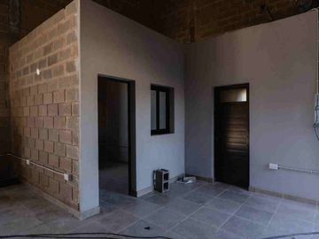 ALQUILER COMERCIAL GALPON 300 M2 SOBRE RUTA 38