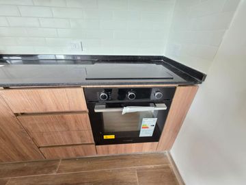 VENTA DEPTO MONOAMBIENTE TIGRE COCHERA JACUZZI