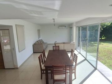 CASA 3 DORM EN ALQUIL JARDIN PILETA MUELLE AL AGUA