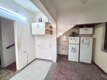 VENTA Casa Lanús pileta parrilla terraza 2 cochera