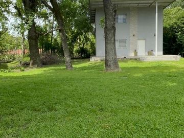 INVERSION SEGURA: Quinta con 2 Viviendas y Piscina