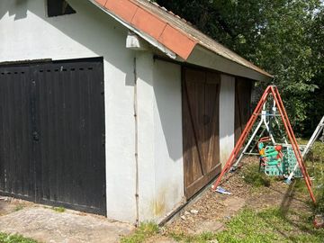 INVERSION SEGURA: Quinta con 2 Viviendas y Piscina