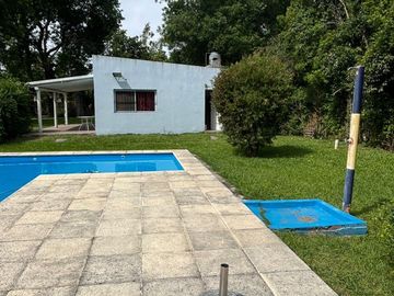INVERSION SEGURA: Quinta con 2 Viviendas y Piscina