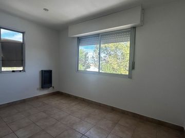 ALQUILER DE OFICINAS - CONSULTORIOS EN CIPOLLETTI