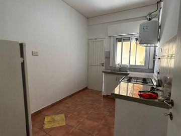 ALQUILER DE OFICINAS - CONSULTORIOS EN CIPOLLETTI