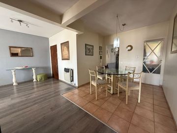 DEPARTAMENTO 4 AMBIENTES CON BALCON FLORESTA