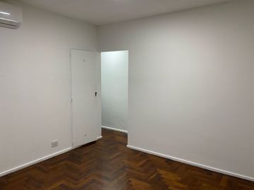 VENTA 2 AMBIENTES ALMAGRO MEDRANO  Y  AV RIVADAVIA