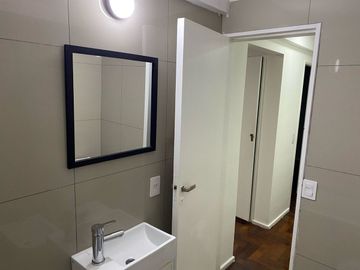 VENTA 2 AMBIENTES ALMAGRO MEDRANO  Y  AV RIVADAVIA