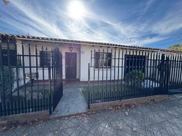 VENTA CASA TRES AMB CIUDAD EVITA APTA CREDITO PILE