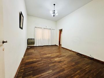 VENTA DEPARTAMENTO TRES AMBIENTES CABA. FINANCIA