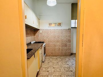 VENTA DEPARTAMENTO TRES AMBIENTES CABA. FINANCIA