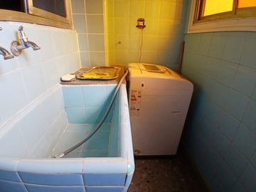 DEPTO 2 AMB.GRANDES ALQUILER- BARRACAS -C/VESTIDOR