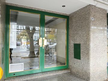 DEPTO 2 AMB.GRANDES ALQUILER- BARRACAS -C/VESTIDOR