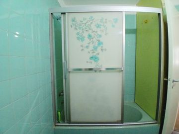 DEPTO 2 AMB.GRANDES ALQUILER- BARRACAS -C/VESTIDOR