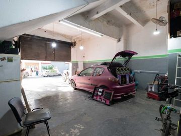 Venta de local en Villa Crespo zona Warnes