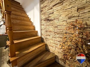CASA EN VENTA EN SAN VICENTE CON PILETA Y COCHERA