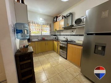 CASA EN VENTA EN SAN VICENTE CON PILETA Y COCHERA