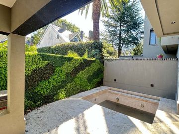 DUPLEX EN VENTA. ADROGUE, COCHERA,PILETA PRIVADA