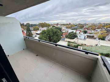 DEPARTAMENTO EN VENTA DEVOTO 2 AMBIENTES - BALCON