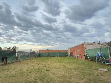 CASA EN VENTA SAN CARLOS LA PLATA 2 DORMITORIOS