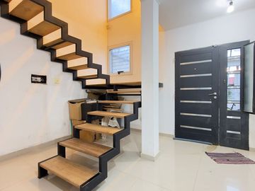 CASA EN VENTA SAN CARLOS LA PLATA 2 DORMITORIOS