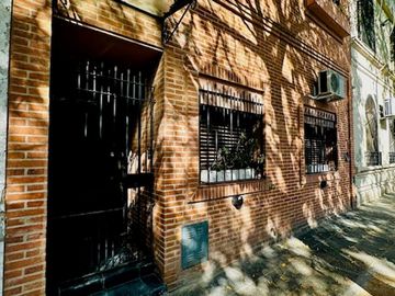 VENTA CASA 6 AMB FLORES C/DEP SERV- PATIO-TERRAZA