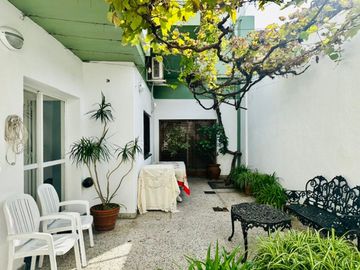 VENTA CASA 6 AMB FLORES C/DEP SERV- PATIO-TERRAZA