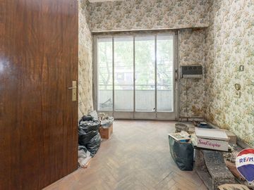 VENTA Depto. 4 AMBIENTES con PATIO