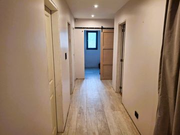 VENTA CASA 5 AMBIENTES  A ESTRENAR  COLINA ALEGRE