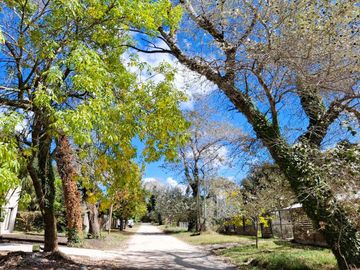 VENTA CASA 5 AMBIENTES  A ESTRENAR  COLINA ALEGRE