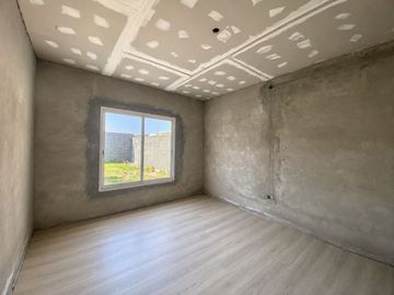 Casa 2 dormitorios en venta en  construcción